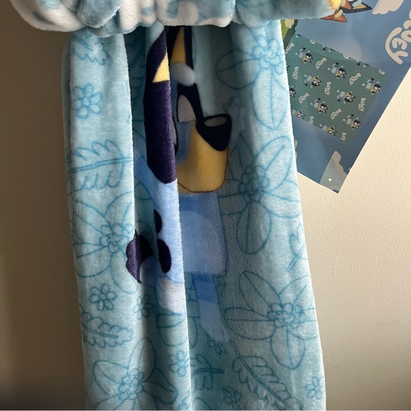 Bluey Throw - Picture 3 of 4
